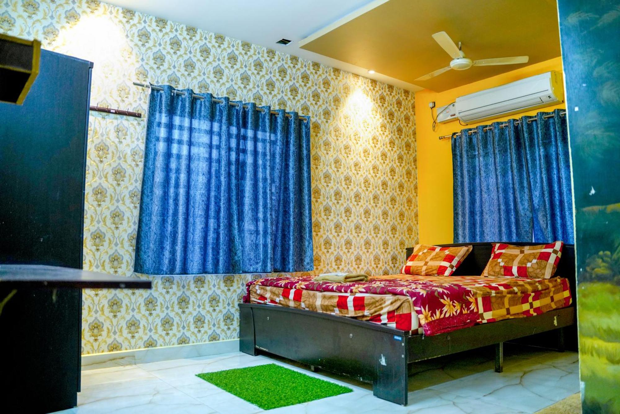 Lotus Pond Resort & Spa Bāpatla Buitenkant foto